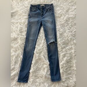 Abercrombie & Fitch Blue Distressed Skinny Jeans